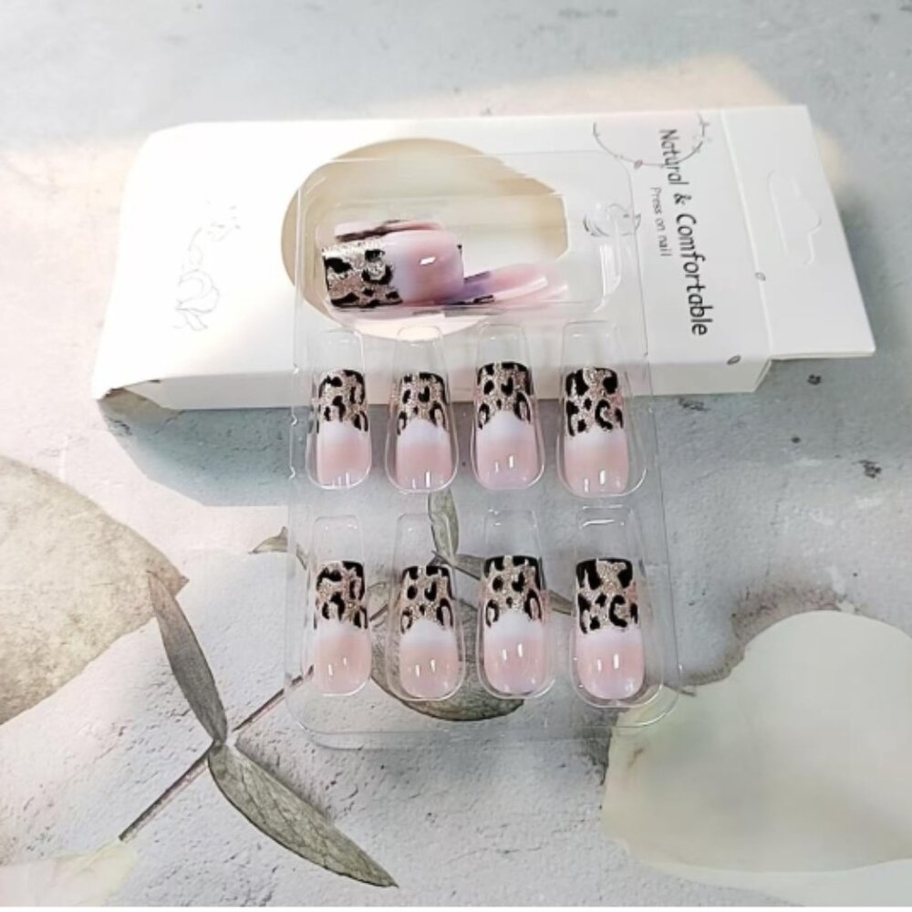 Leopard Press on Nails Gold Glitter Fake Nails Medium Square False Nails NEW - Picture 4 of 4